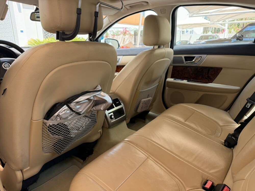Jaguar XF 2013 for Sale - 9