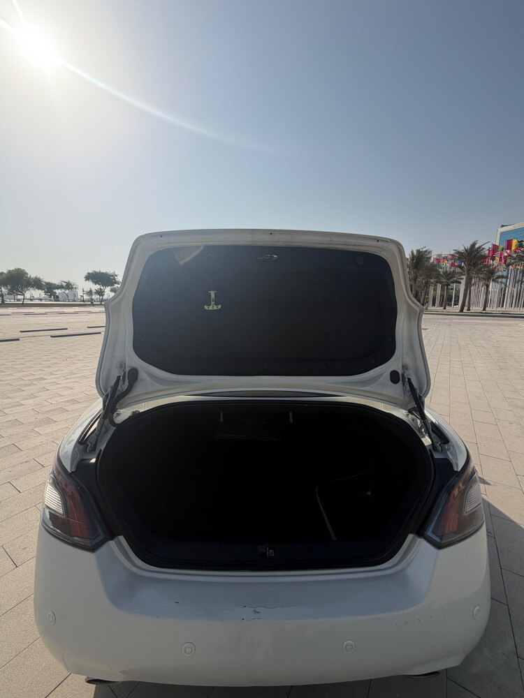 Nissan Maxima Low Mileage - 8