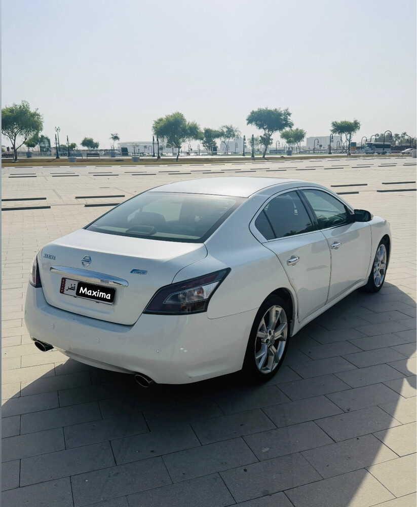 Nissan Maxima Low Mileage - 3