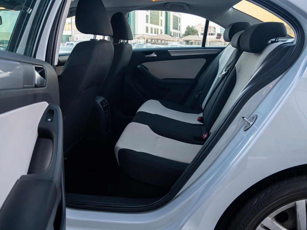 volkswagen Jetta 2018 - 13