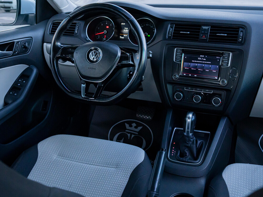 volkswagen Jetta 2018 - 11