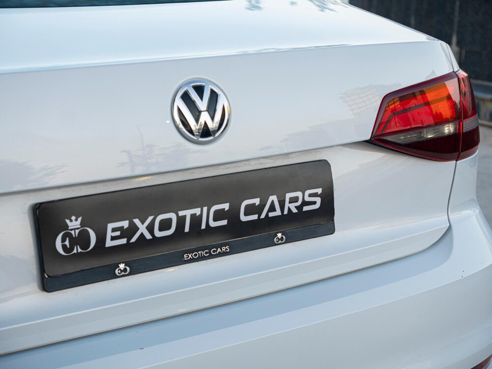 volkswagen Jetta 2018 - 15