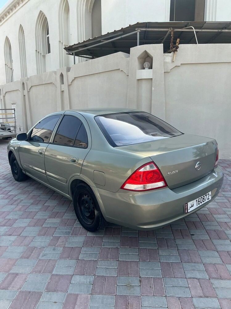 نيسان صني 2011 - 2