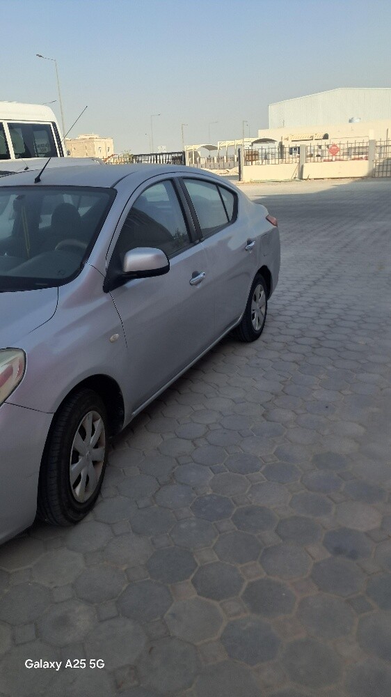 NISSAN SUNY - 10