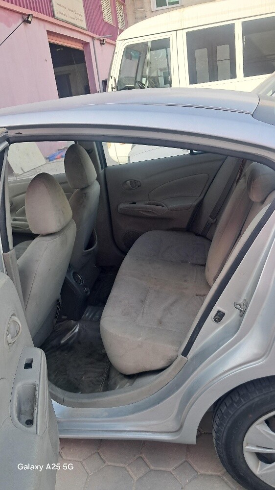 NISSAN SUNY - 4