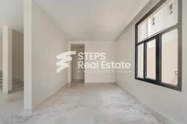 Villa in Al Wakrah With Garden - 2