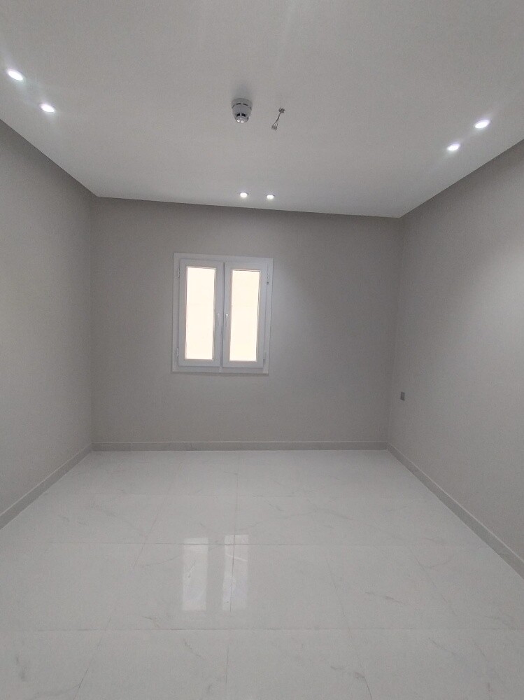 للبيع عماره سكنيه جديده بالمطار - 13