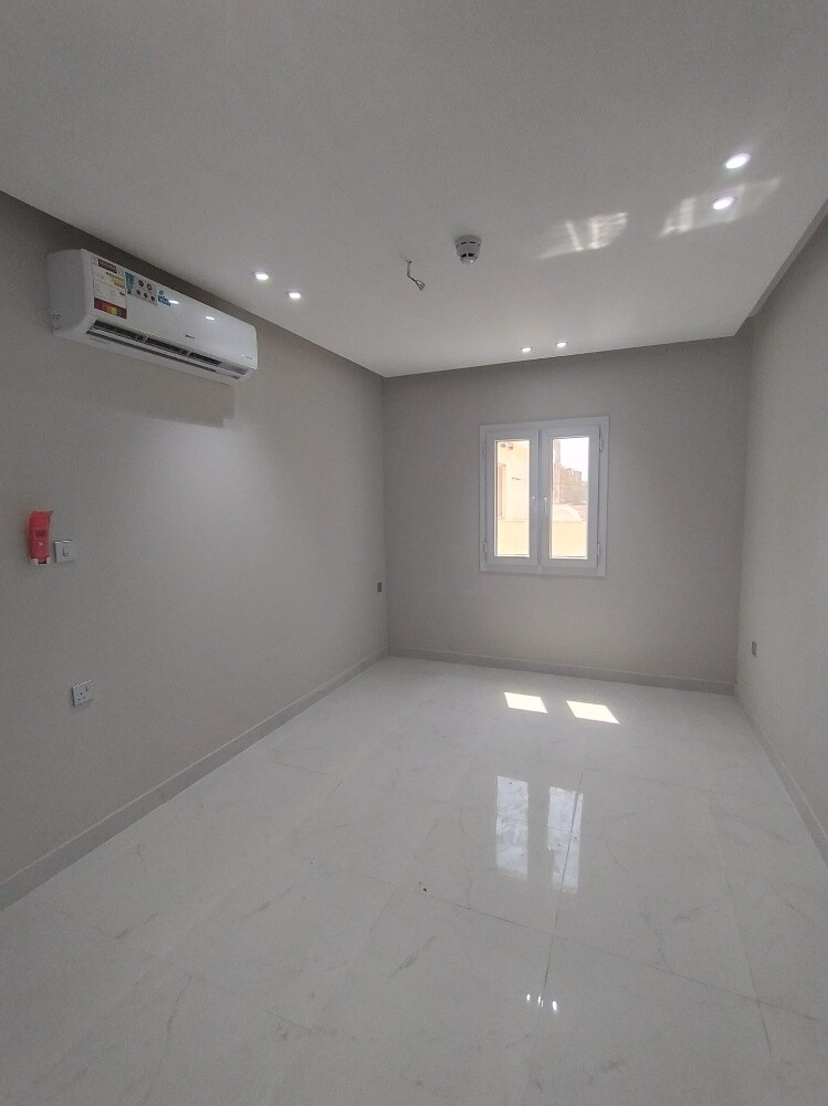 للبيع عماره سكنيه جديده بالمطار - 12