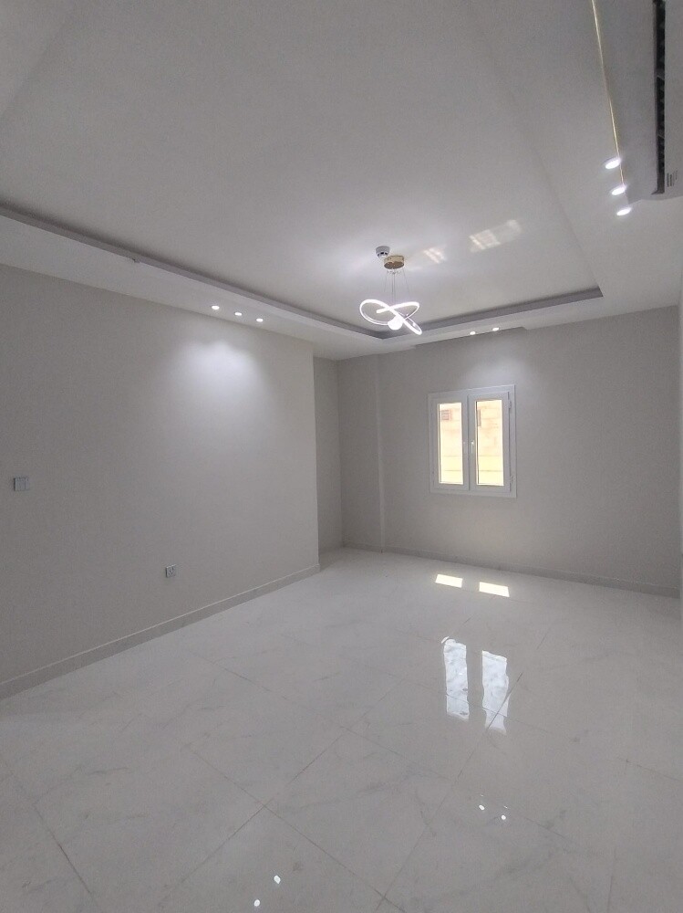 للبيع عماره سكنيه جديده بالمطار - 6