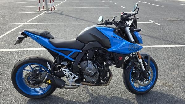 Suzuki gsx 8s - 2023 - 5