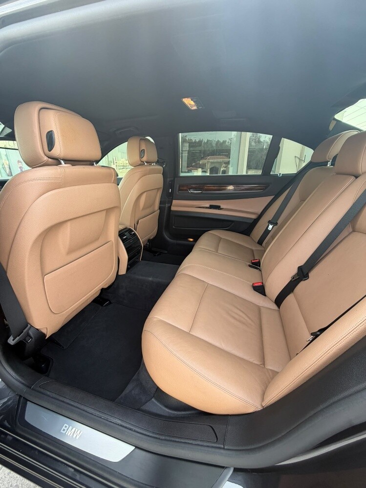 BMW 730LI - 10
