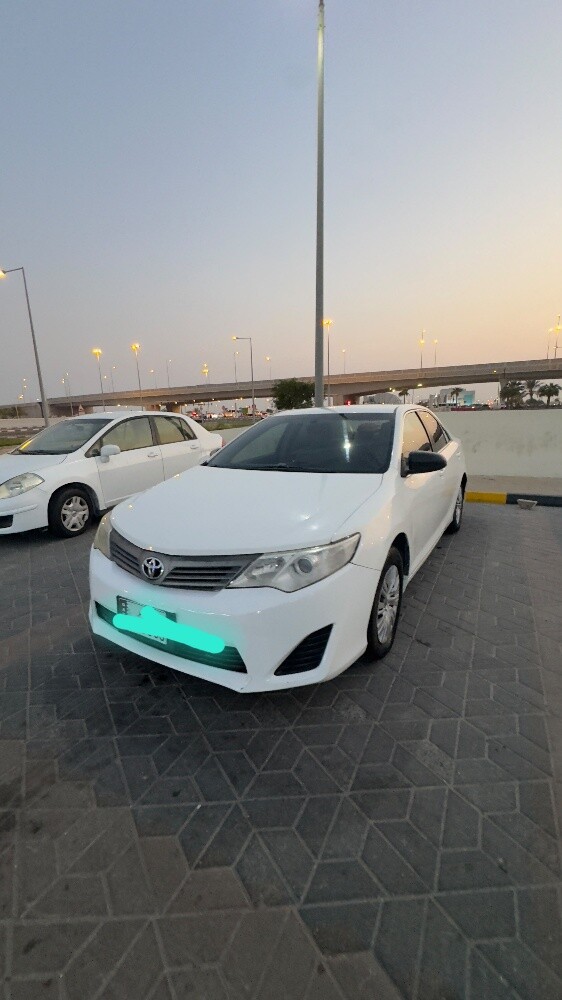 car for sale toyota  camry 2013 gear.and engine chassis all things  100.ok istamara  raming 5 plz only serious  buyers contact  us - 10