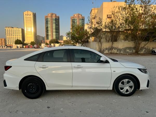TOYOTA YARIS 2023 35K KM QR 43K - 3