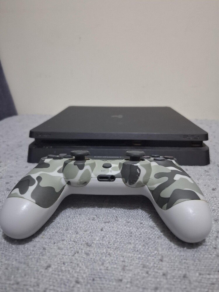 PS4 SLIM 1TB - 899 QAR ONLY - WAS 1 - 4