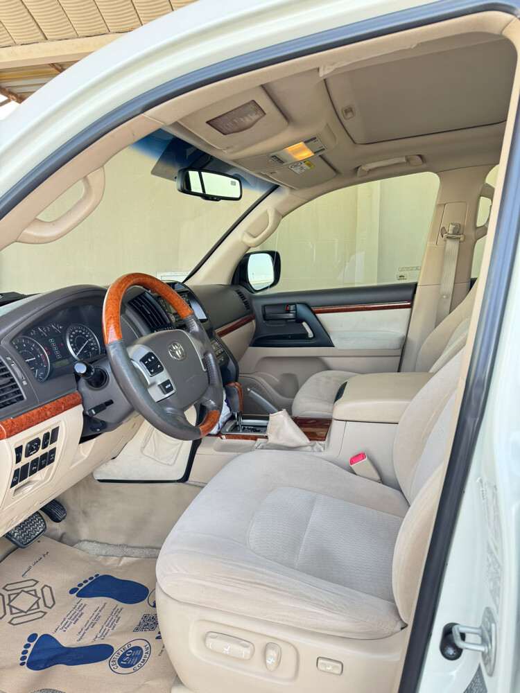 TOYOTA Land Cruiser 2014 GXR V6 - 8