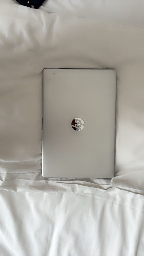 HP LAPTOP - 1