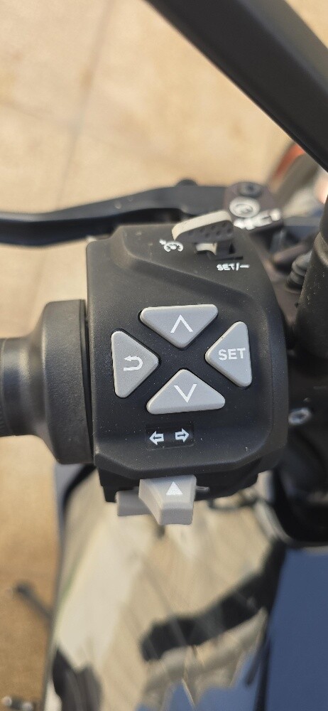 KTM Super Duke R for Sale  Excellen - 6