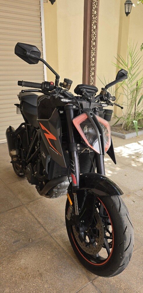 KTM Super Duke R for Sale  Excellen - 1