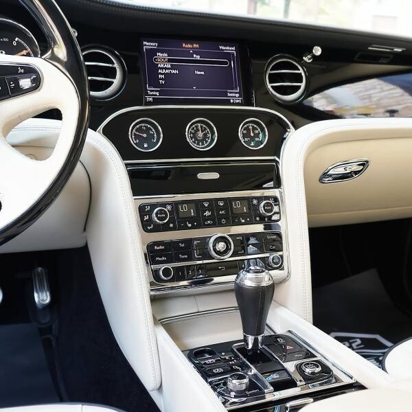 بنتلي مولسان سبيدى 2011 - 5