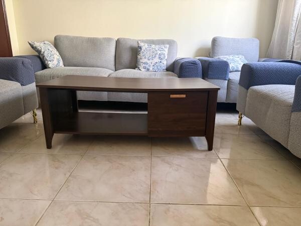 Complete Sofa Set with table - 1