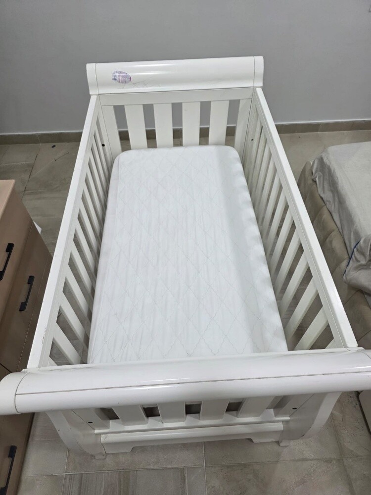 سرير أطفال بريطاني - 2