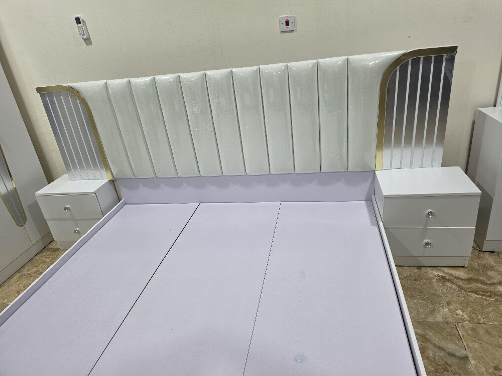 Complete bedroom set - 3