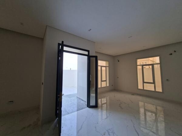 7 BR VILLA FOR SALE IN AL THUMAMA - 7