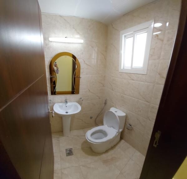 Apartments for rent in wakrah 3 bhk - 12