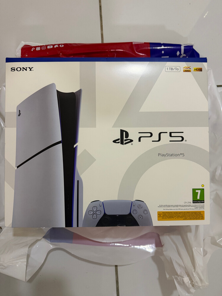 ps5 slim  - 1