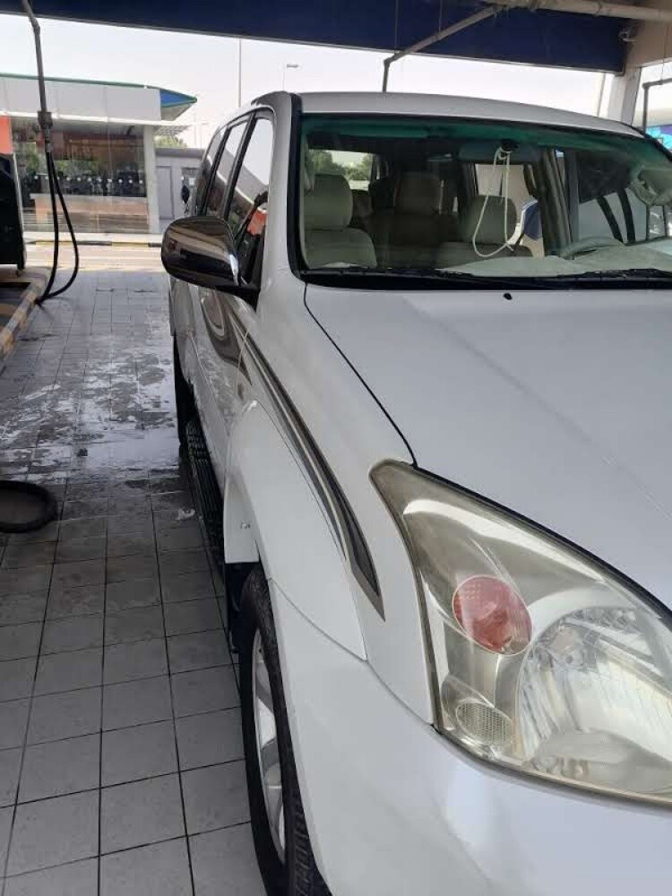 سياره تويوتا برادو نظيفه - 10