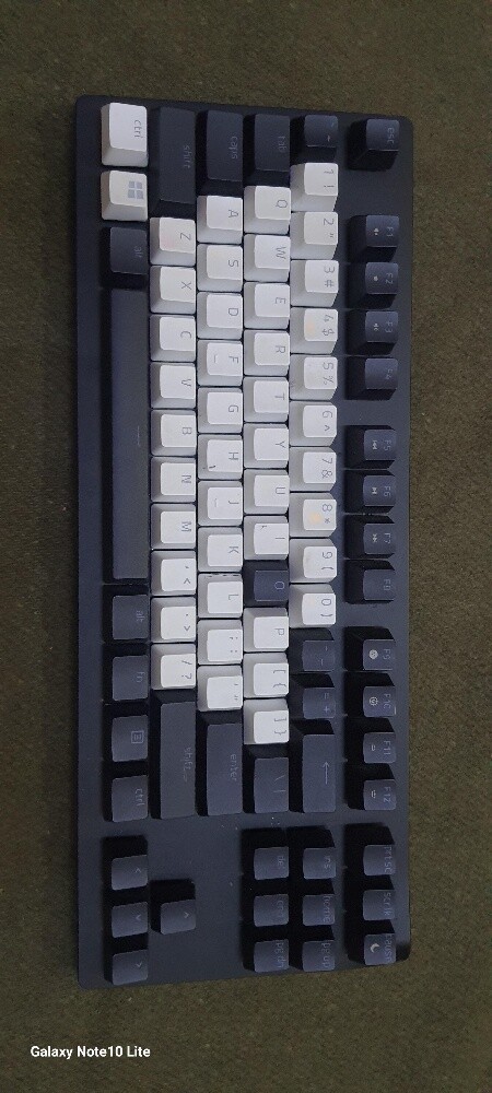 Game keyboard, used for only one mo - 1
