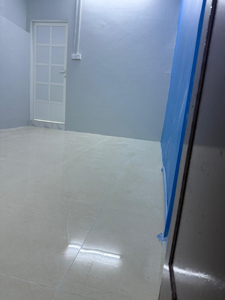 Staff room in fereej Abdullah Aziz - 1