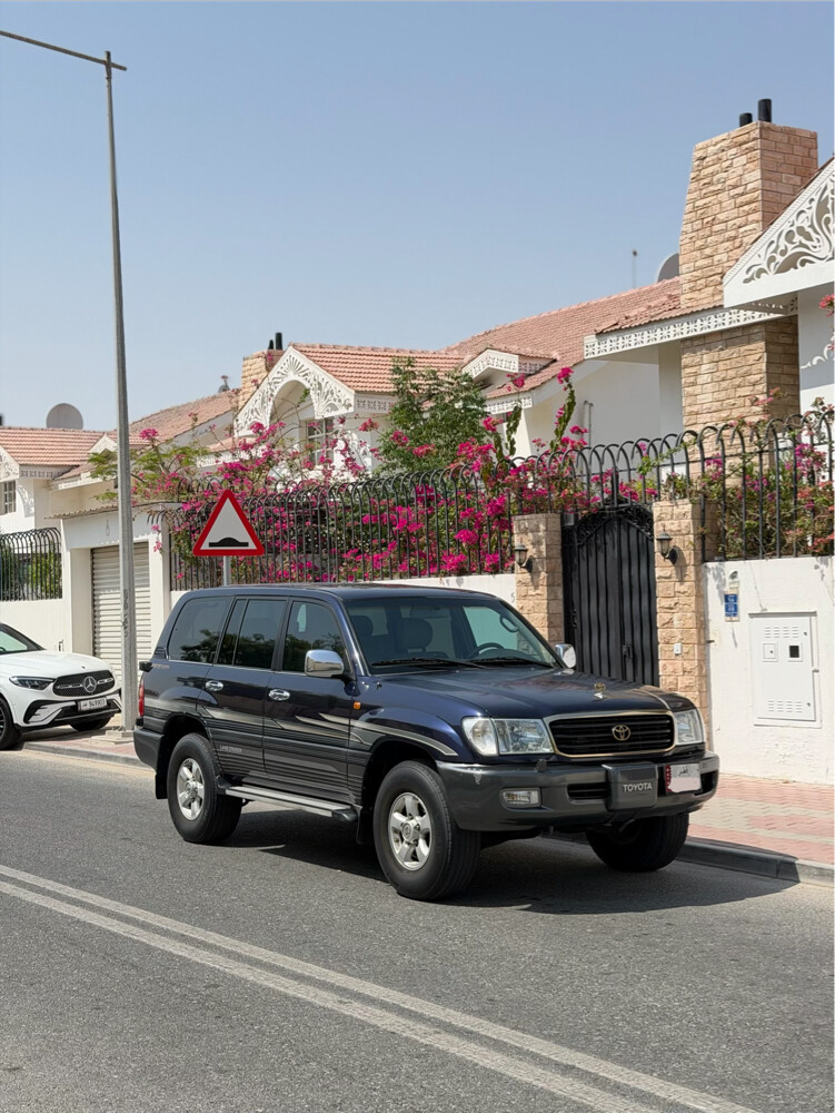 Land Cruiser GXR - 6