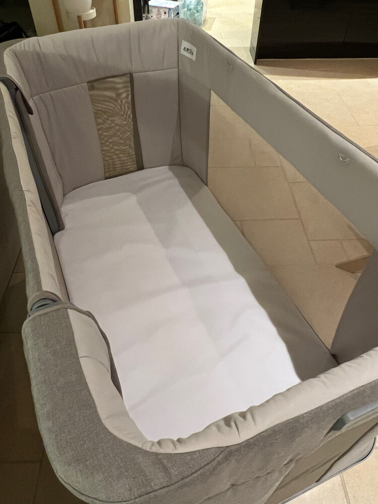 Chicco Next2me co-sleeping cot  - 2