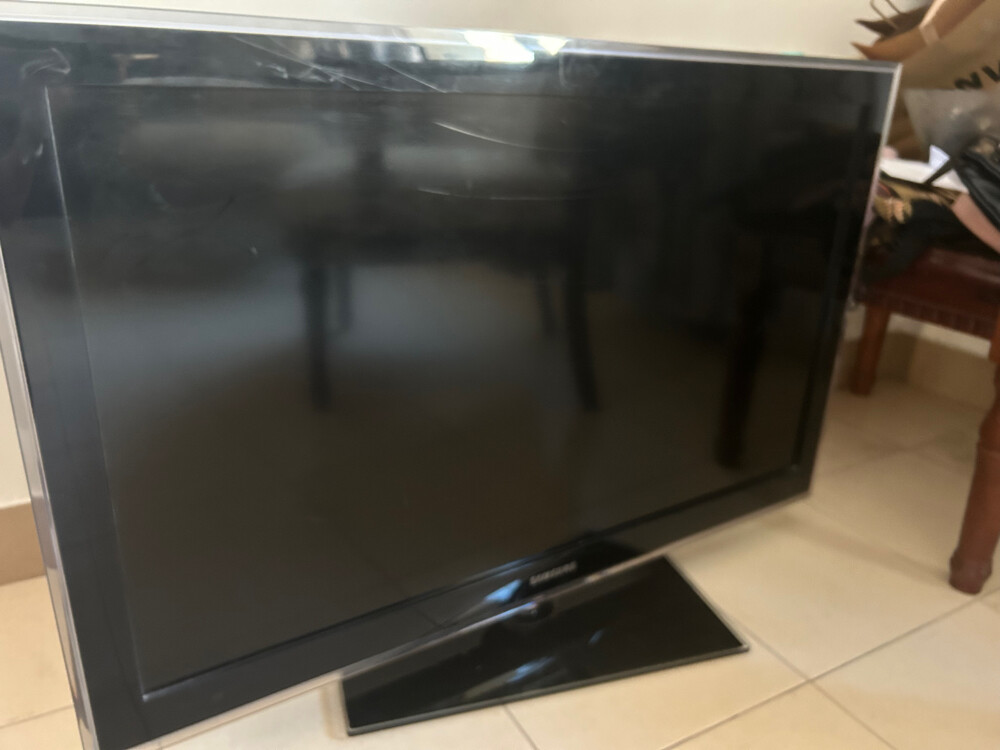 Samsung tv - 1