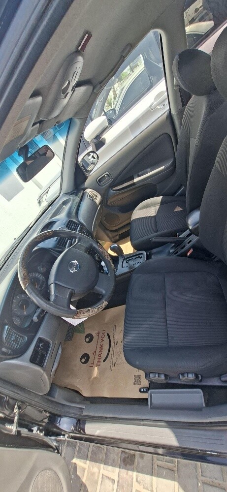 Nissan sunny - 4