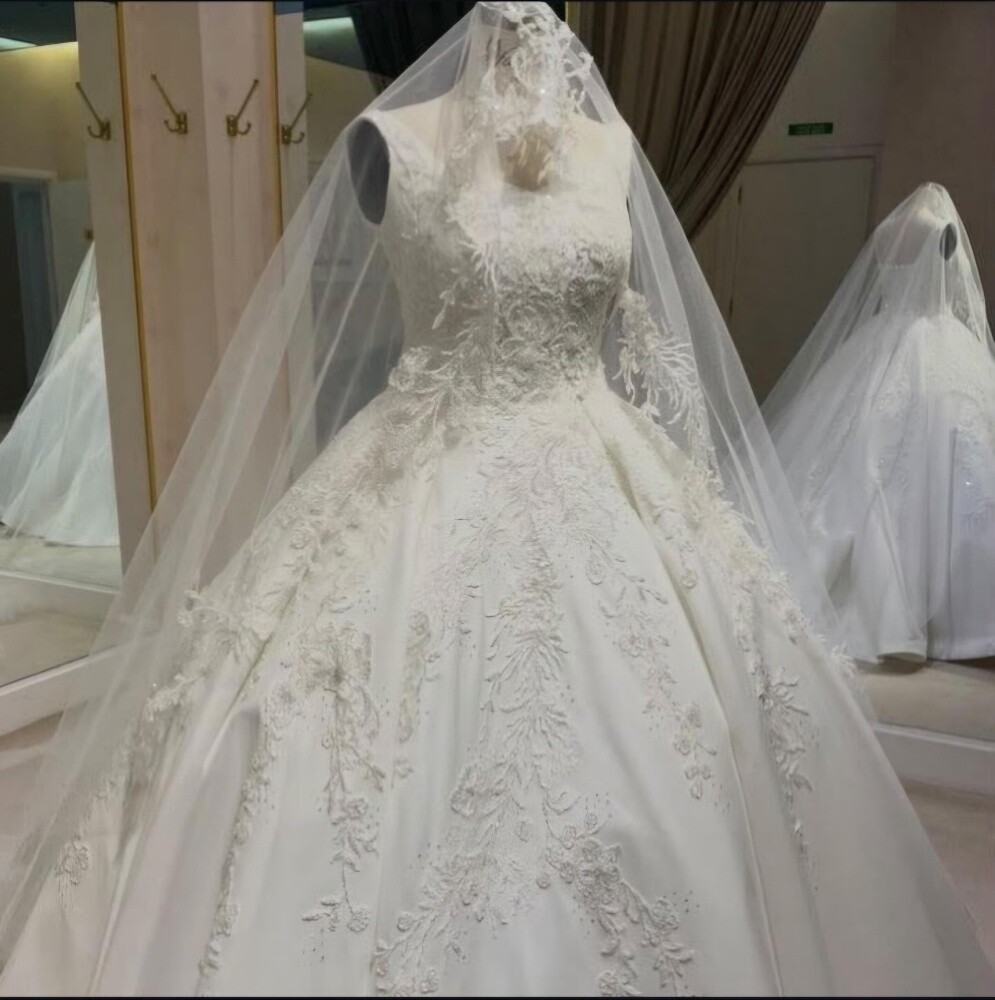 wedding dress size M - 3