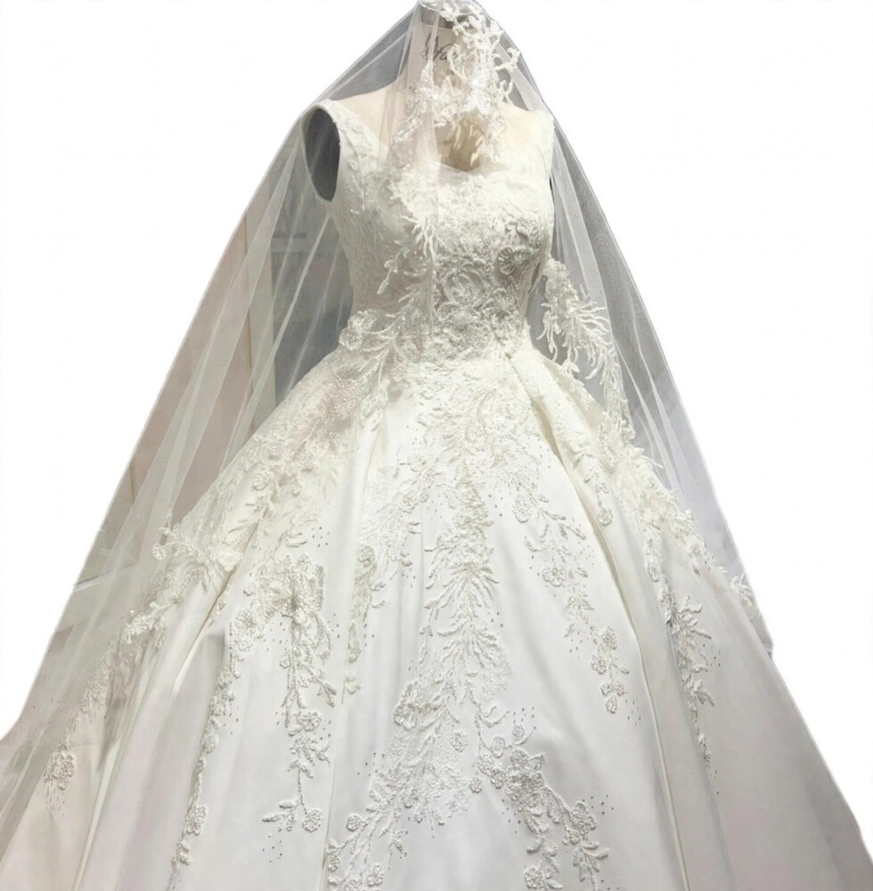 wedding dress size M - 1