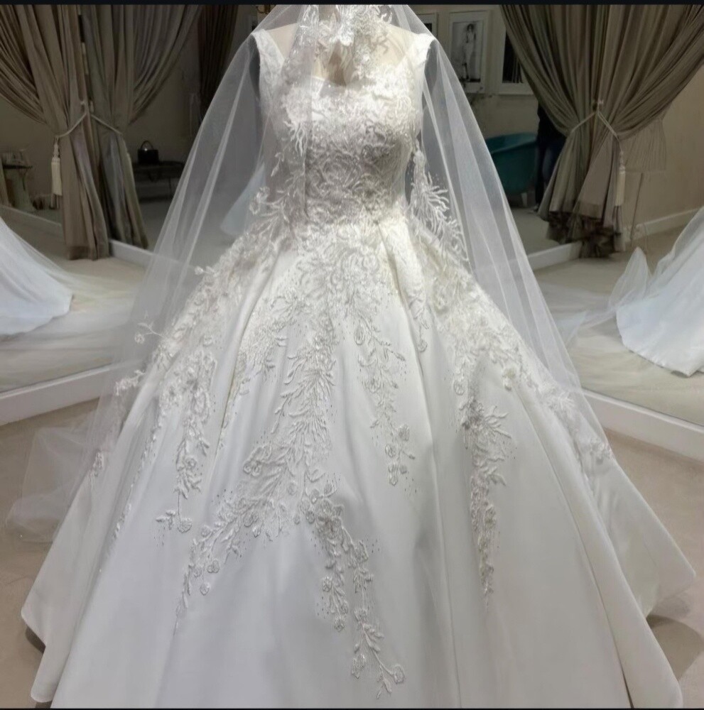 wedding dress size M - 2