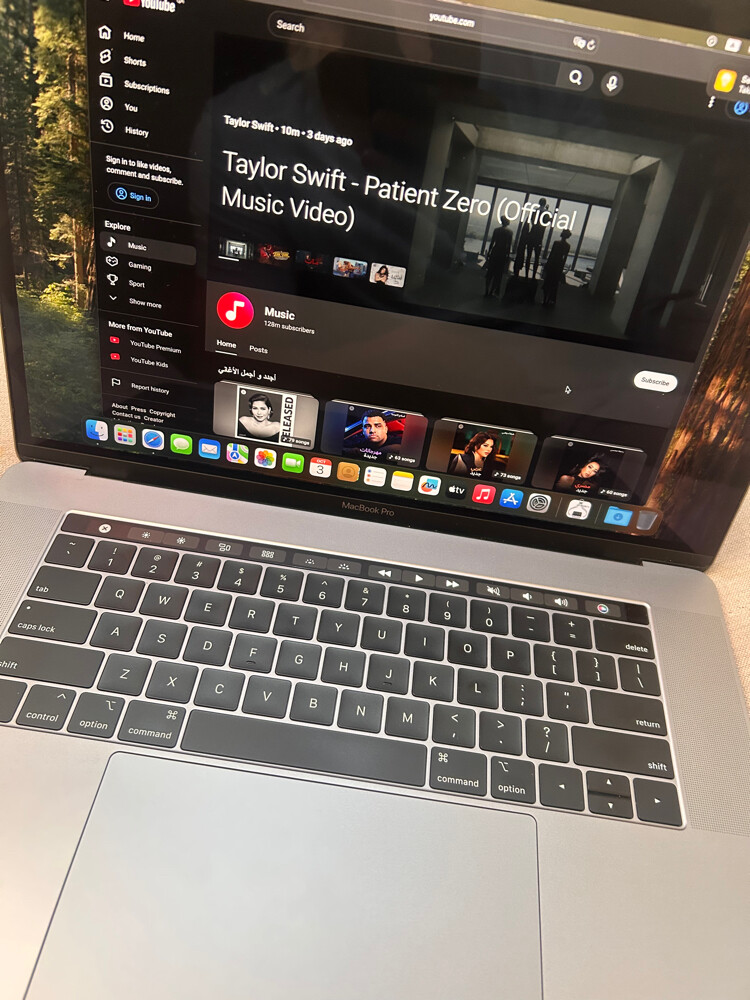 MacBook Pro 2019 core i9 - 8