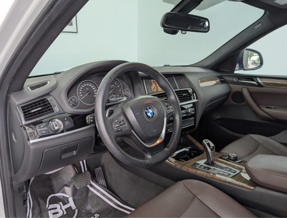 2017 BMW X4 - 9