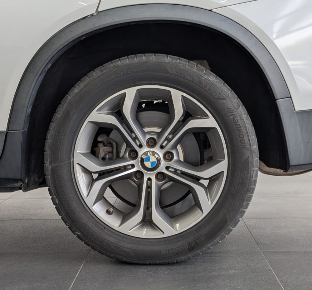 2017 BMW X4 - 4