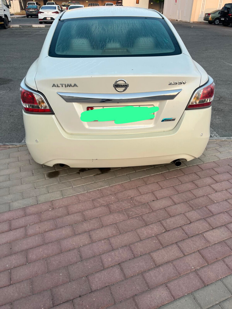 2014 nissan altima - 2