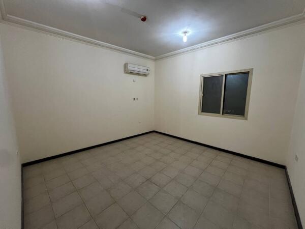 Apartments for Rent in Bin Omran - 4