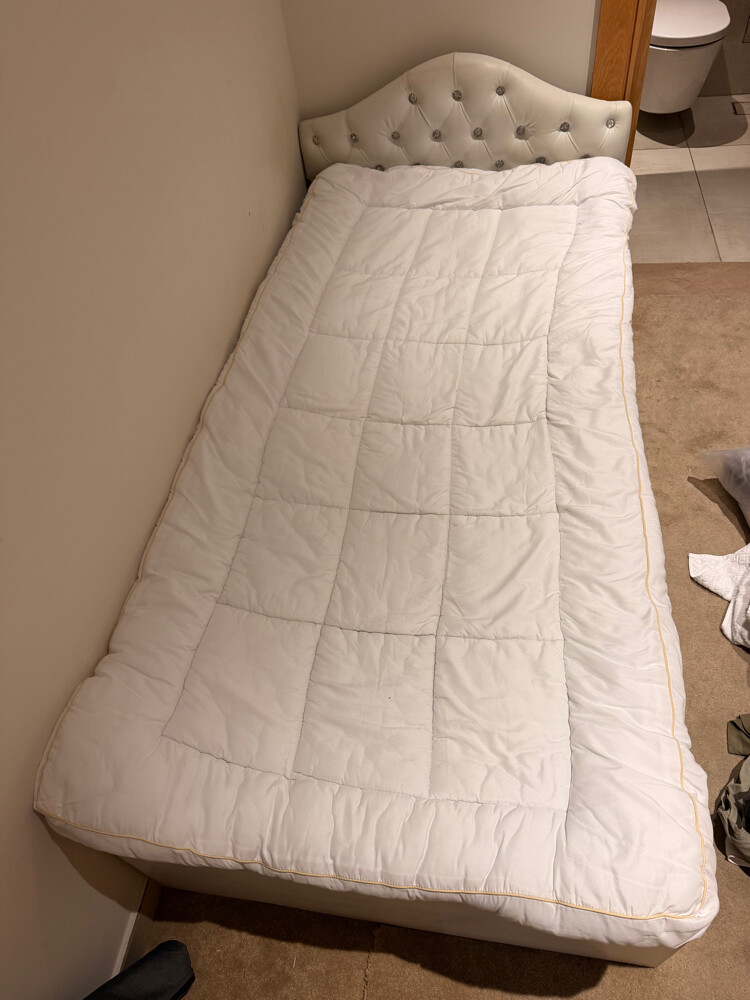 single bed - 3
