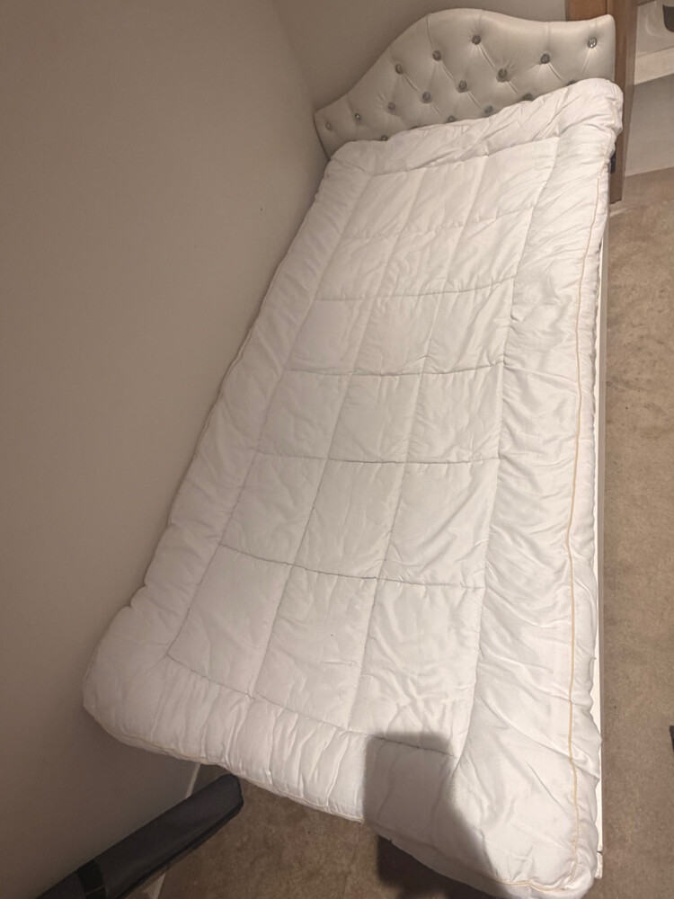 single bed - 2