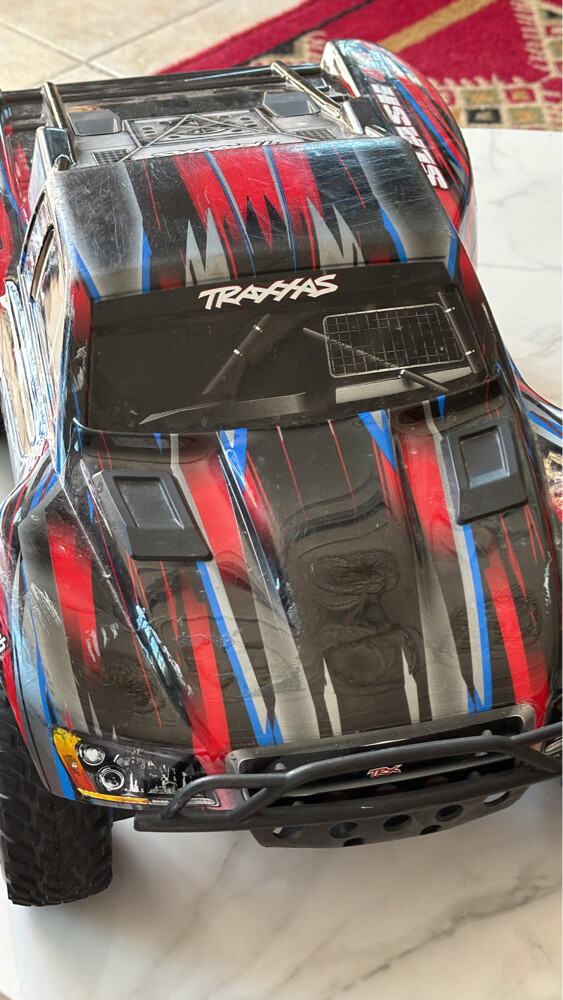 rc slash 4x4 - 4