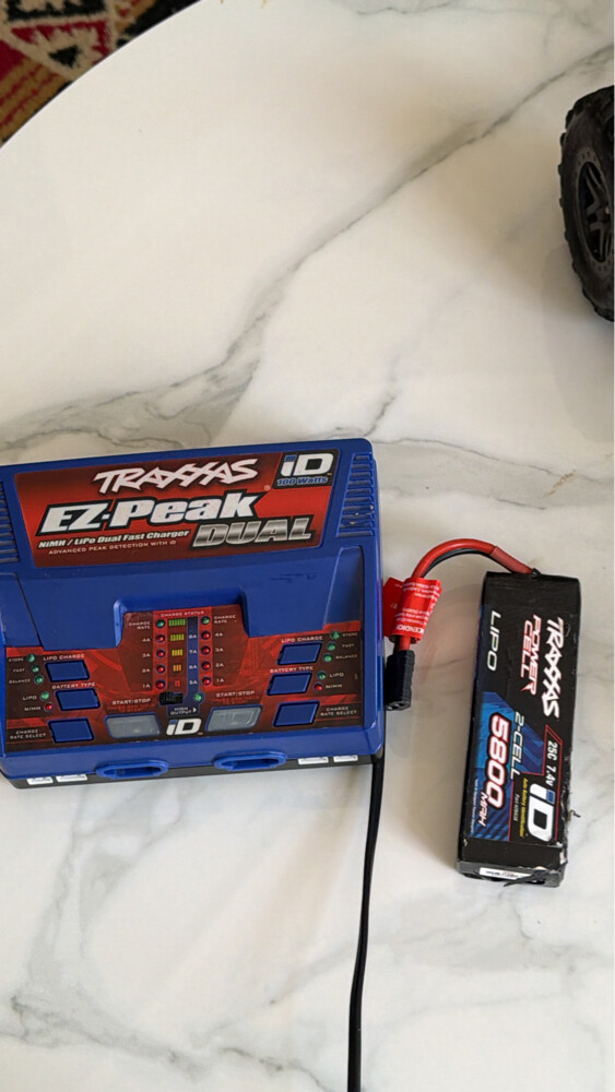 rc slash 4x4 - 1
