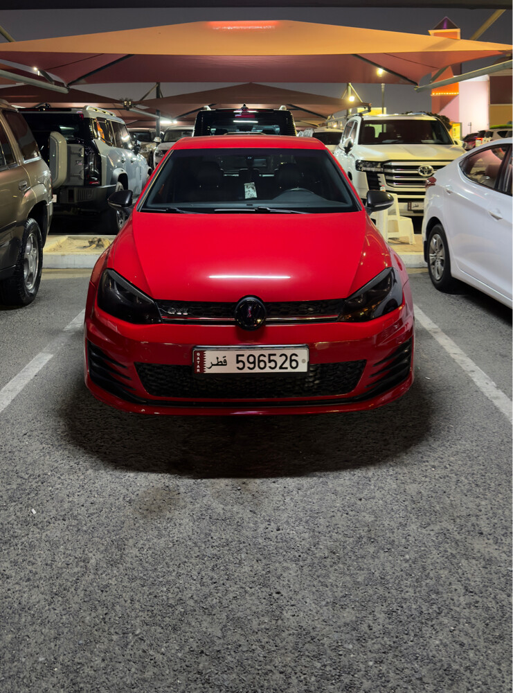 Volkswagen Golf GTI - 1