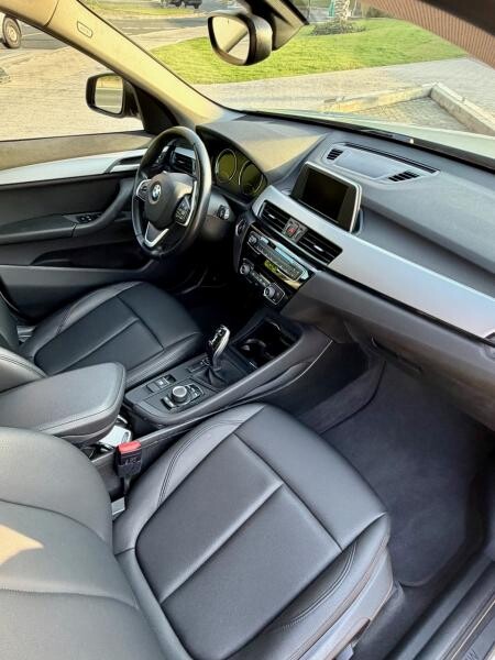 BMW XSeries X1 20i, 2022 Automatic - 10